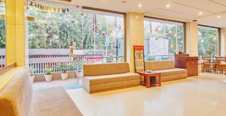Treebo Trend Hotel Parker Ahmedabad Exterior foto